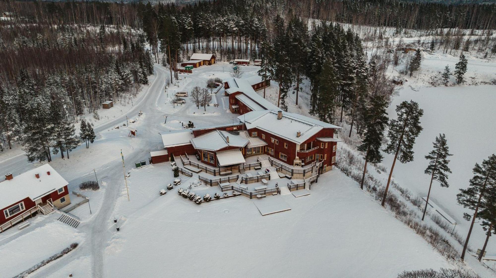 Barken Lodge Smedjebacken ภายนอก รูปภาพ