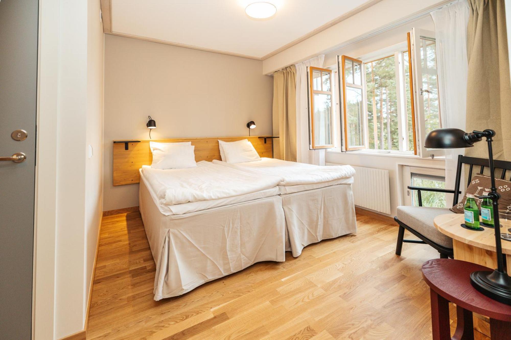 Barken Lodge Smedjebacken ภายนอก รูปภาพ