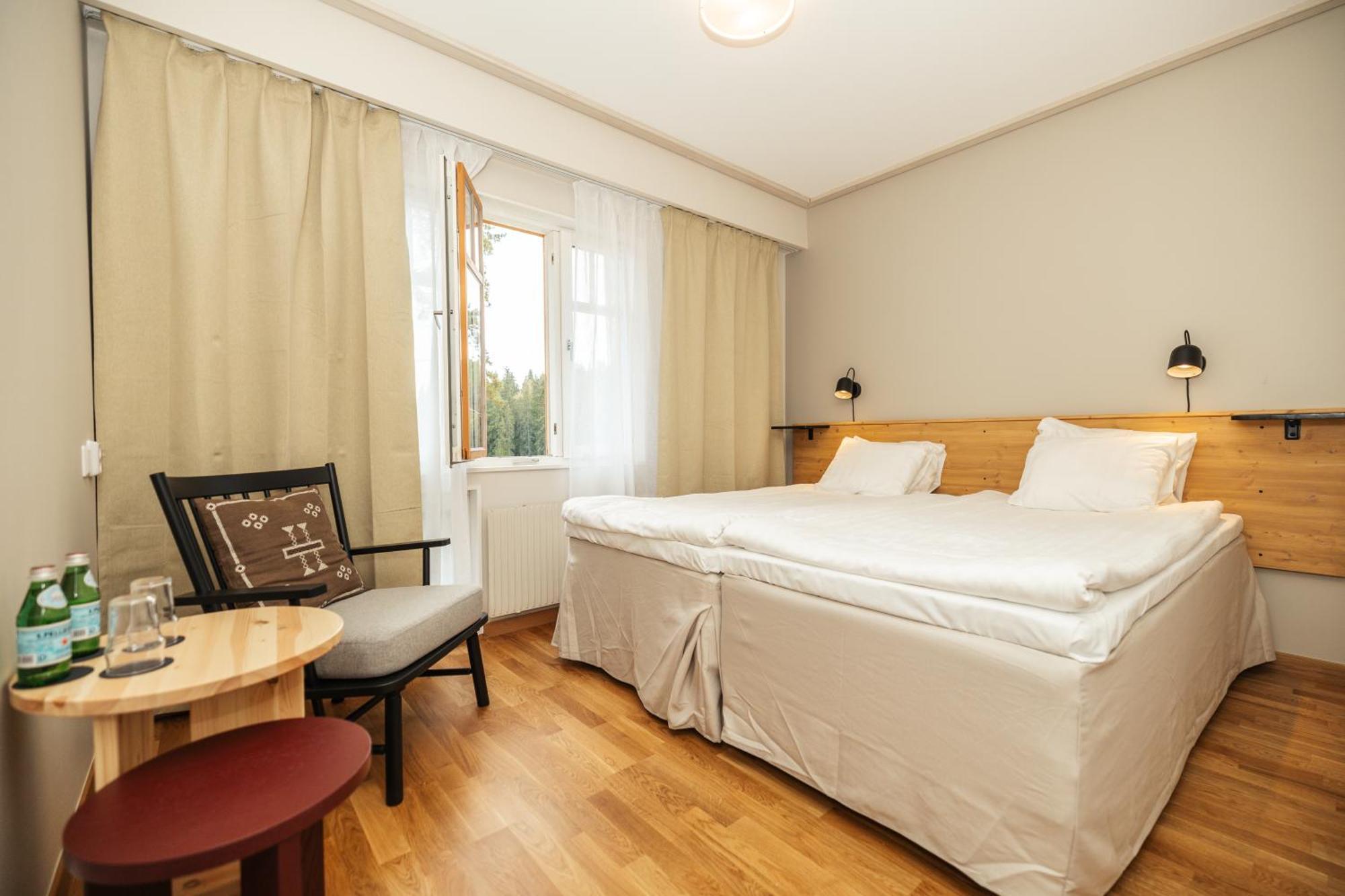 Barken Lodge Smedjebacken ภายนอก รูปภาพ